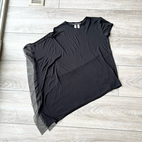 BCBGmaxazria  Black Asymmetrical Sleeve "Laguna" top - Picture 4 of 14